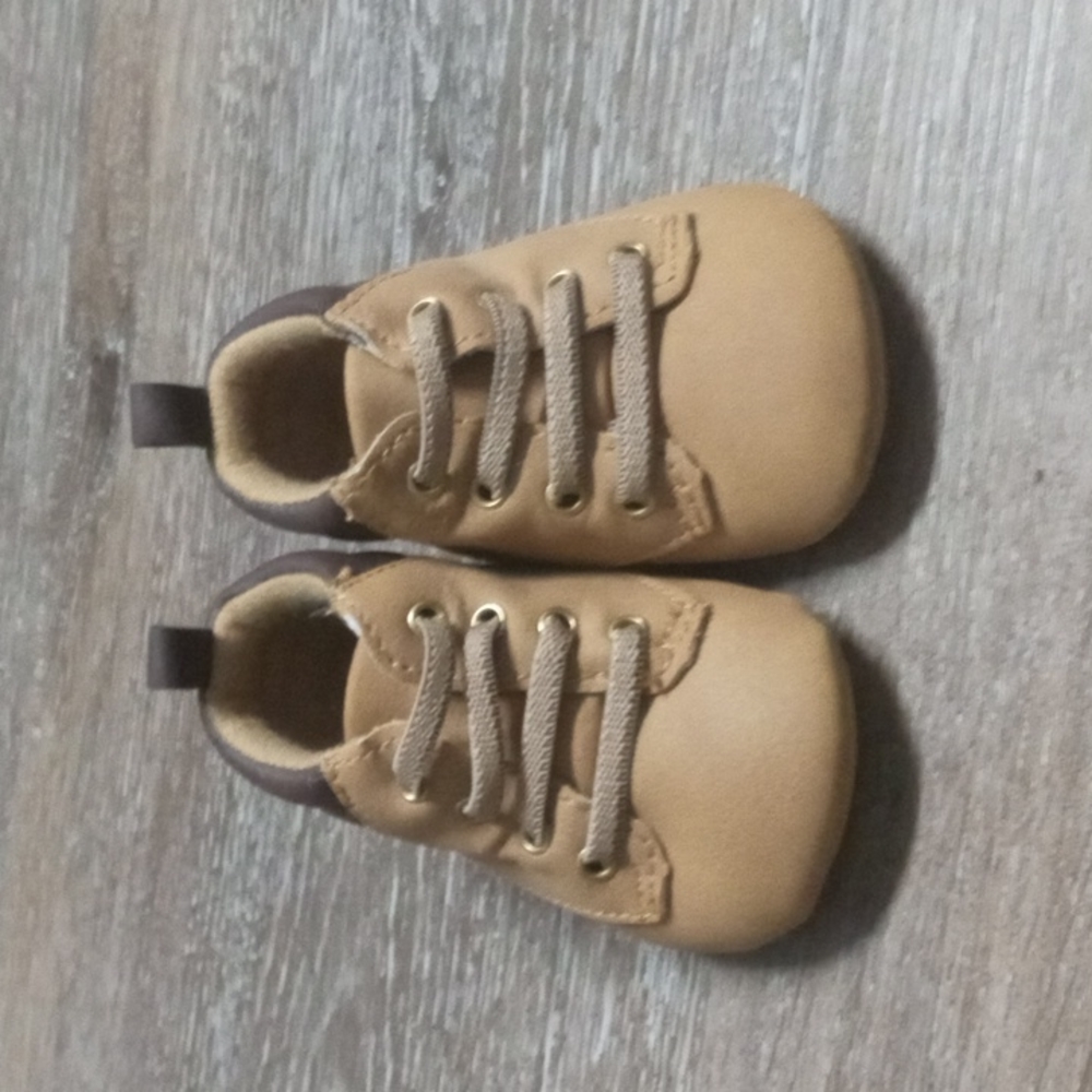 Baby Boy size 0-3 soft bottom shoes
